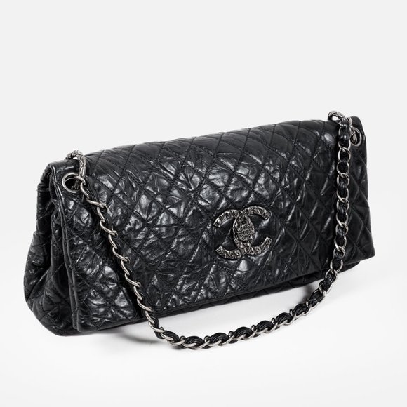 Chanel 2009 Black Quilted Crinkled Calfskin Fold Over CC Bag RHW - Picture 1 of 12